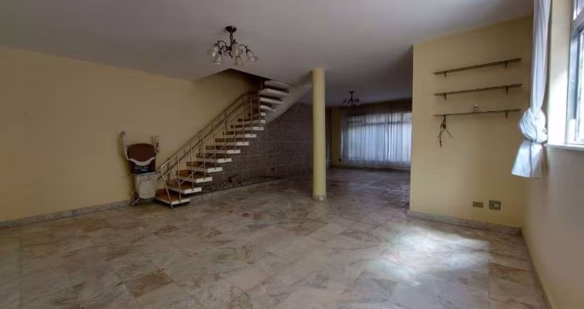 Casa com 3 dormitórios à venda, 330 m² por R$ 1.600.000,00 - Gonzaga - Santos/SP