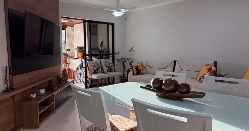 Apartamento impecável na Praia Brava