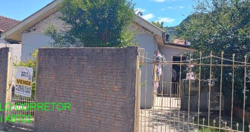 Casa com 2 quartos à venda na Rua Padre Alberto Trasel, 223, Cinco de Maio, Montenegro