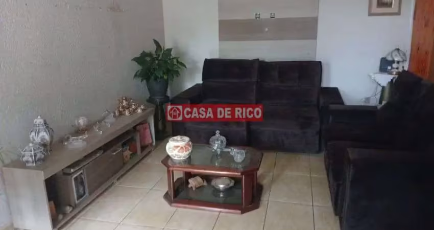 Casa com 3 quartos à venda no Conjunto Habitacional Santiago II, Londrina 