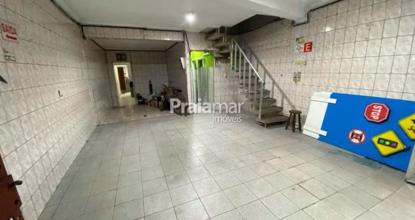 CASA SOBREPOSTA  | 2 SUITES | COMERCIO EM BAIXO