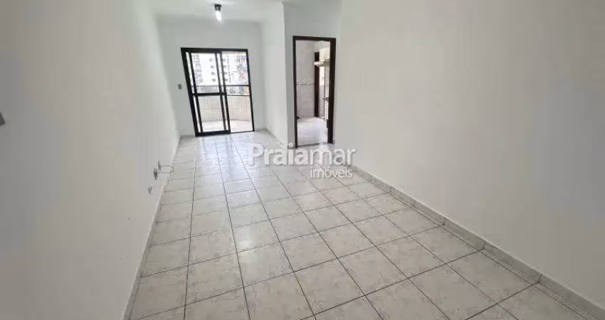 Apartamento 01 dormitorio i sala dois ambiente i com sacada