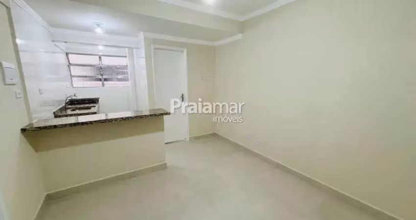 Apartamento  Reformado  Ponta da Praia - 1 Dormitório, 48m², Próximo à Praia - Garagem !