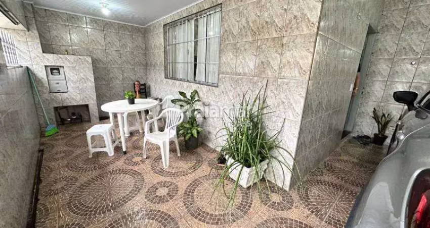 Casa térrea reformada com churrasqueira no parque são vicente - venda r$ 290.000
