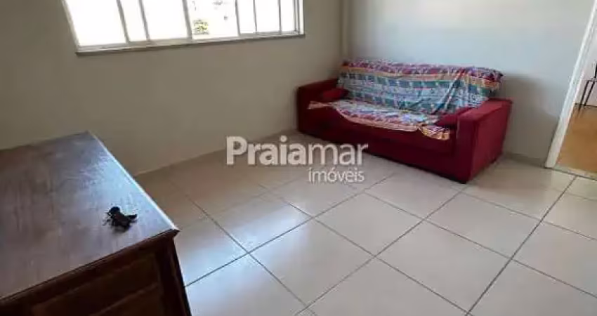 Apto 02 dorms reformado | 3 andar escada | 02 banheiros | vila valença - são vicente