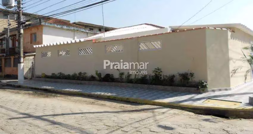 Casa térrea | 03 dorm | 01 suíte | 03 vagas de garagem | esplanada dos barreiros - são vicente.