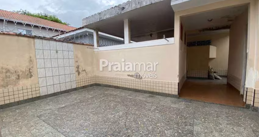 Casa térrea 3 dorm/ 198 m²/ 2 vagas de garagem/ vila cascatinha/são vicente.