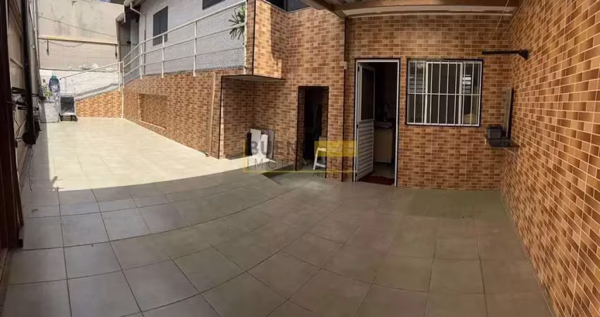 Casa dividida em duas residências no bairro são domingos em americana!