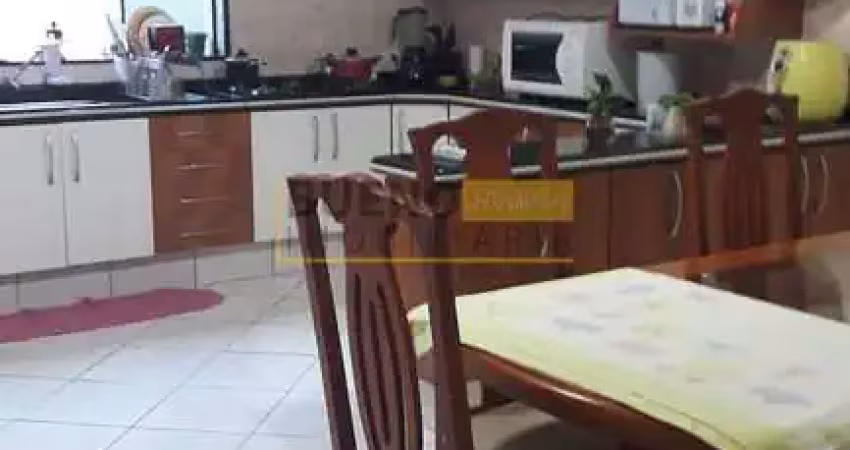 Casa com 4 dormitórios à venda, 203 m² por R$ 730.000,00 - Vila Grego II - Santa Bárbara D'Oeste/SP