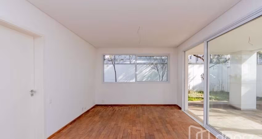 Casa em condomínio fechado com 4 quartos à venda na Rua José Gambarini, 91, Jardim Cordeiro, São Paulo