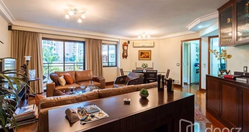 Apartamento com 3 quartos à venda na Avenida Jandira, 185, Moema, São Paulo