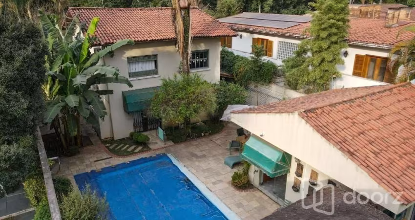 Casa com 4 quartos à venda na Antônio Batuira, 157, Alto de Pinheiros, São Paulo