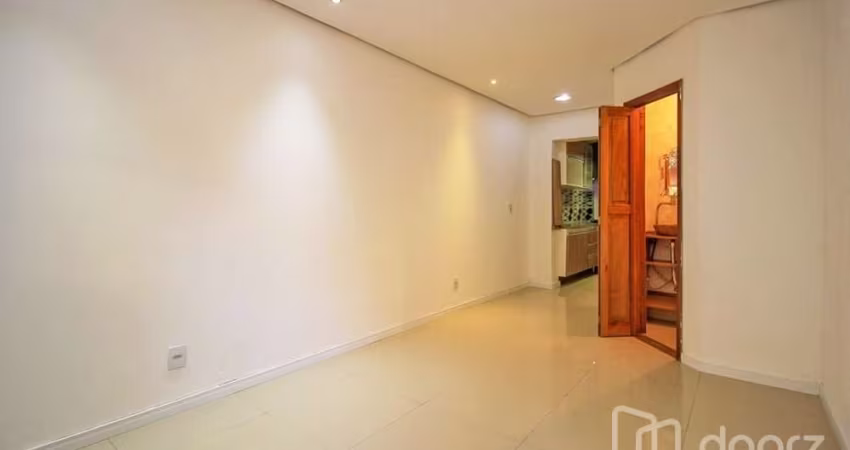 Casa em condomínio fechado com 1 quarto à venda na Rua Mura, 371, Guarujá, Porto Alegre