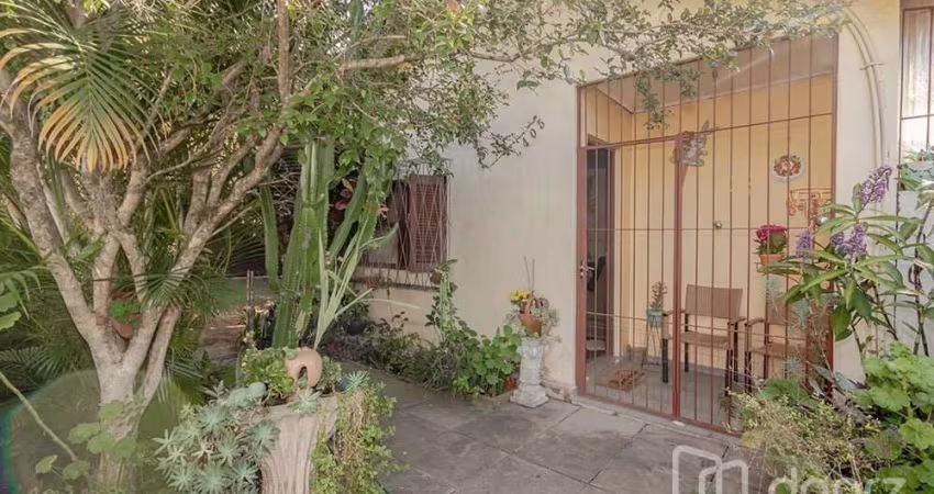Casa com 4 quartos à venda na Rua Olegário Dias Maciel, 405, Espírito Santo, Porto Alegre