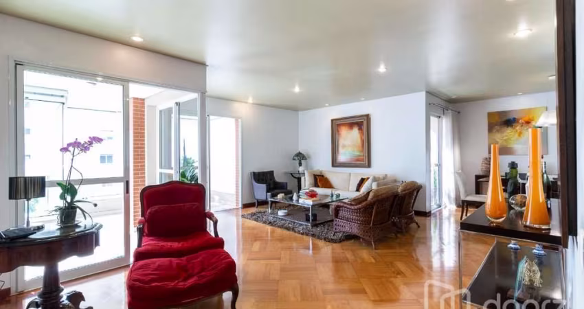 Apartamento com 3 quartos à venda na Alameda dos Aicás, 927, Moema, São Paulo
