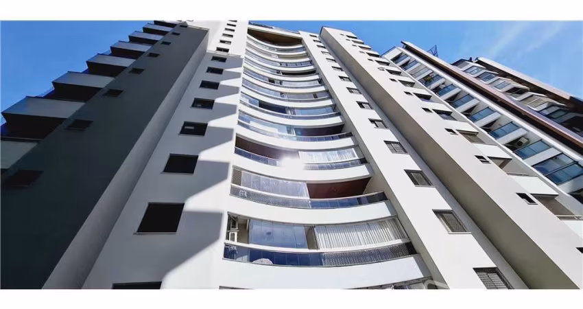 Apartamento com 3 quartos à venda na Avenida dos Imarés, 557, Moema, São Paulo
