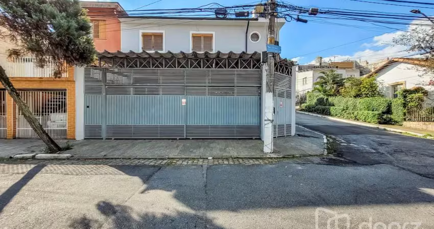 Casa com 3 quartos à venda na Rua Potenji, 405, Saúde, São Paulo