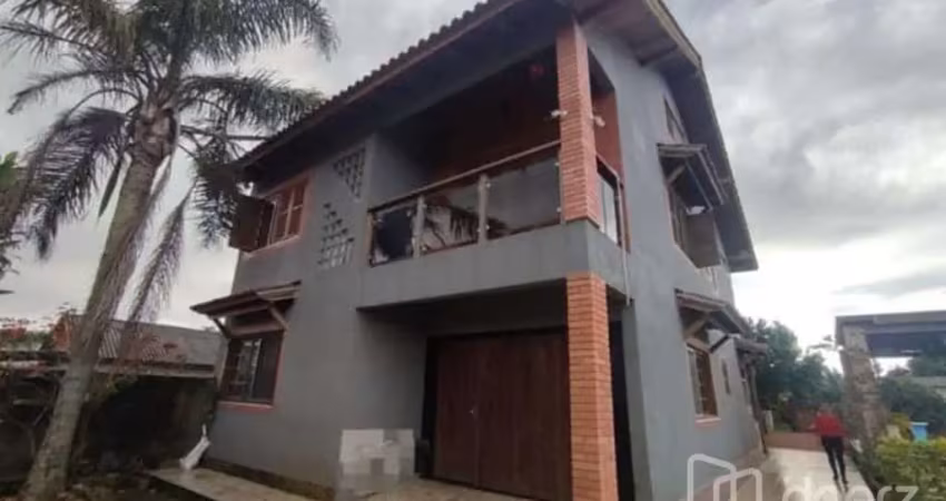 Casa com 3 quartos à venda na do Stringuini, 143, Hípica, Porto Alegre