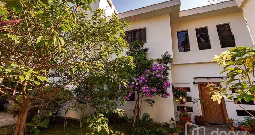Casa com 4 quartos à venda na Rua Eduardo Saigh Filho, 181, Vila Tramontano, São Paulo