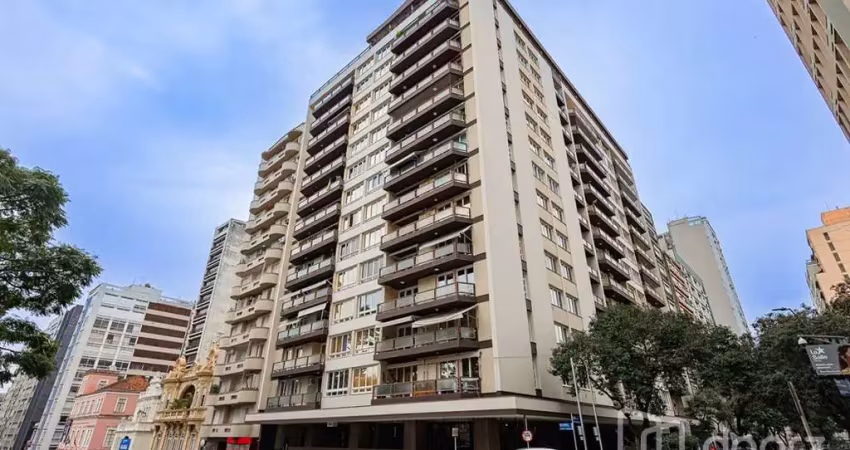 Apartamento com 3 quartos à venda na Rua Duque de Caxias, 1208, Centro Histórico, Porto Alegre