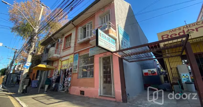 Casa com 4 quartos à venda na Rua Santana, 693, Farroupilha, Porto Alegre