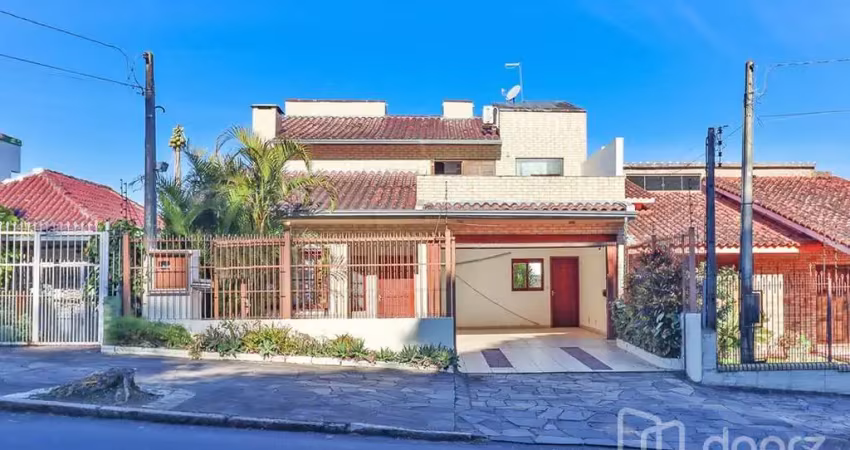 Casa com 5 quartos à venda na Rua Dea Coufal, 813, Ipanema, Porto Alegre