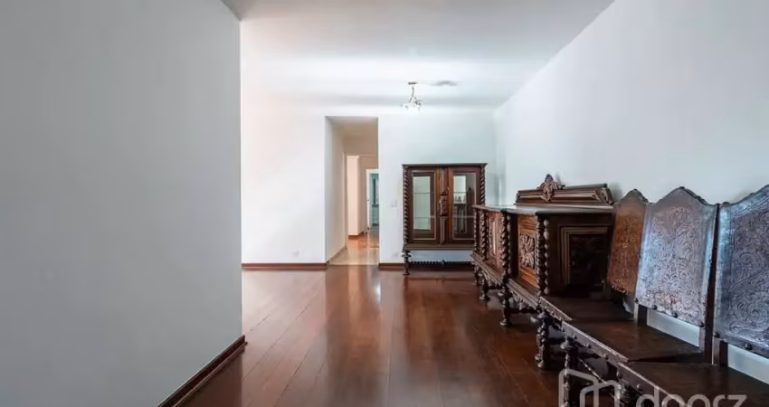Apartamento com 3 quartos à venda na Avenida Piassanguaba, 75, Moema, São Paulo