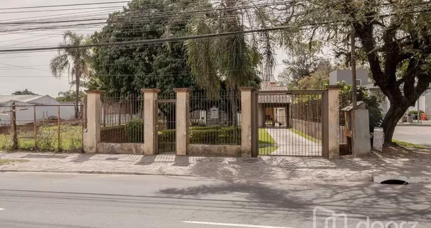 Casa com 4 quartos à venda na Avenida Juca Batista, 1190, Cavalhada, Porto Alegre