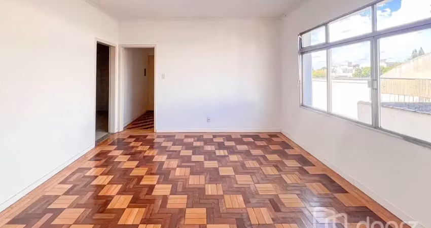 Apartamento com 4 quartos à venda na Avenida Cairu, 1068, Navegantes, Porto Alegre
