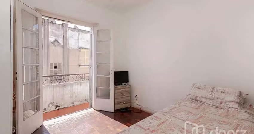 Apartamento com 3 quartos à venda na Rua Leão XIII, 24, Cidade Baixa, Porto Alegre