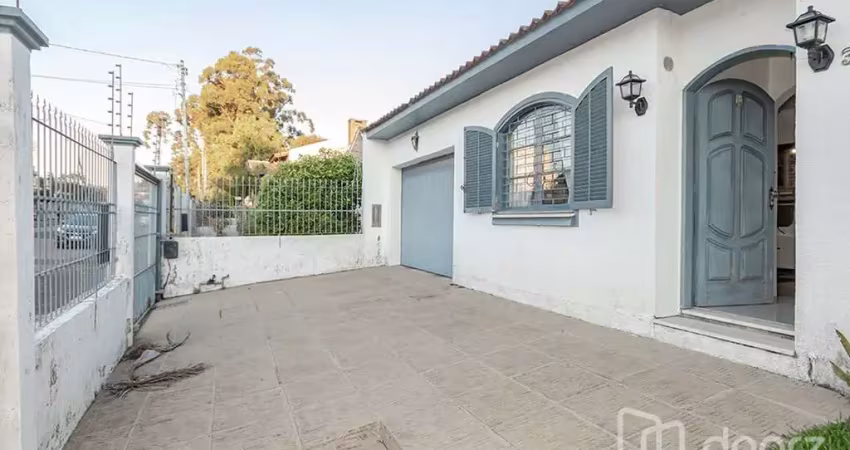 Casa com 3 quartos à venda na Rua Professor Pedro Santa Helena, 309, Jardim do Salso, Porto Alegre