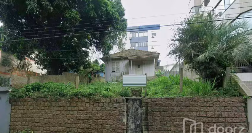 Terreno à venda na Rua Professor Bertrand Russel, 104, Vila Ipiranga, Porto Alegre