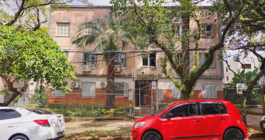 Apartamento 2 dormitórios com garagem, Bairro São Sebastião, em Porto Alegre