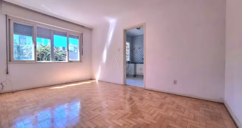 Desocupado. apartamento de 2 dormitórios, sol da manhã, ventilado e iluminado. construção bernaud ao lado do parque marinha do brasil e orla do guaiba!!!