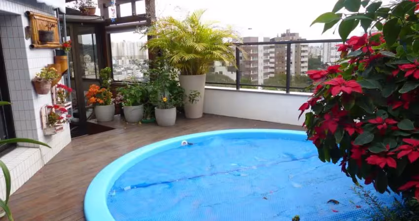 Linda cobertura 3 dormitórios com muito sol, piscina e próximo do g.n.u petrópolis.