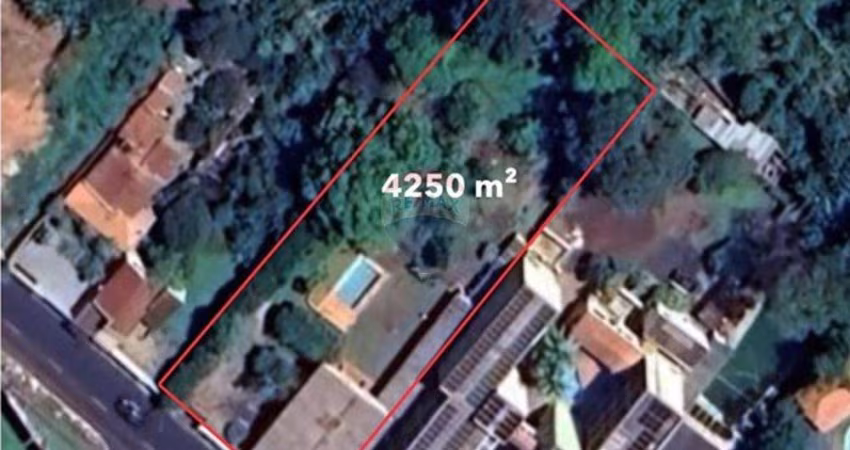 Invista em Terreno Residencial e/ou Comercial no Jardim Paulistano - 4.250m²