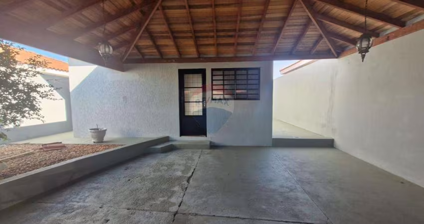 Casa térrea com 02 quartos para venda em Dumont-sp no Jardim Vista Alegre.