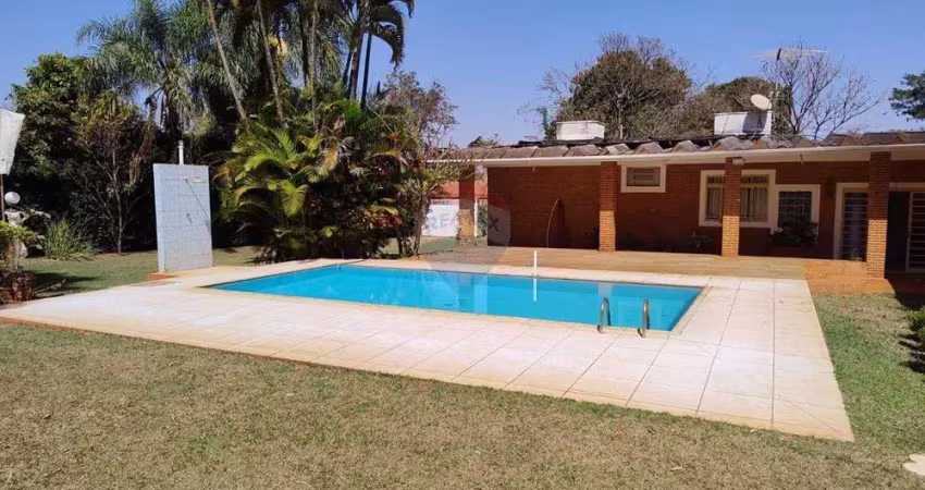 Chácara / sítio com 3 quartos para alugar no Centro, Jardinópolis 