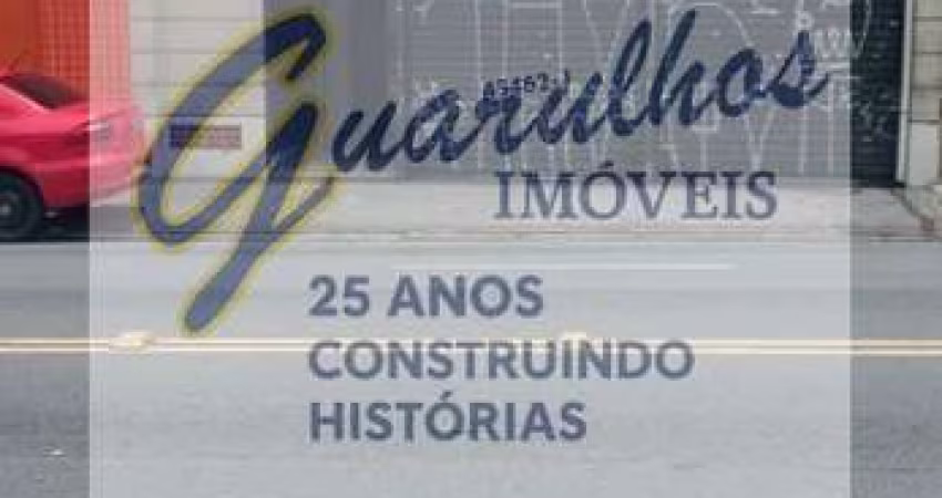 Um terreno de 10 x 40 , 400 metros quadrados com 03 casas antigas ao lado da avenida Sezefredo Fagun