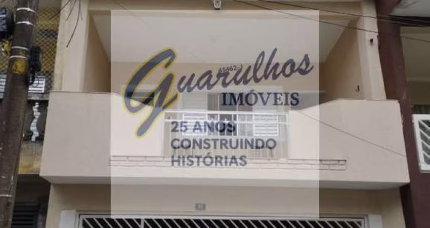 Sobrado de 3 dorms, 2 vagas, área gourmet no Jd Las Vegas - R$390.000,00