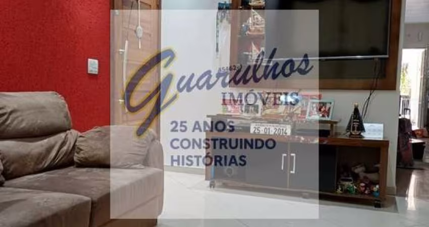 Sobrado de 3 dorms, 1 suíte, 2 vagas, próximo ao Nagumo R$699.990,00