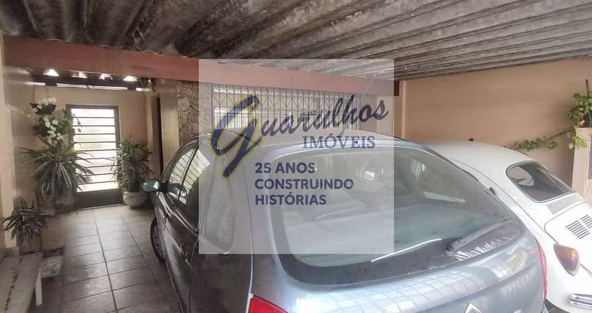 sobrado em exelente localizaçao com 3 dormitorios sala com 3 mbientes 3 wc corredor lateral edcula n