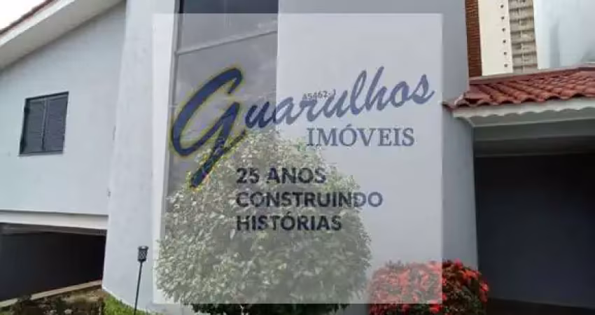 Casa com 3 quartos para alugar na Vila Galvão, Guarulhos 