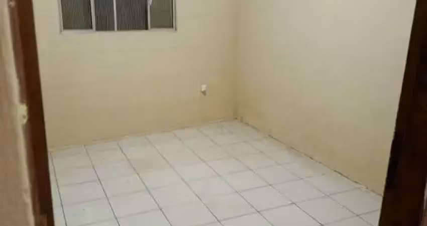 Casa com 2 quartos para alugar no Jardim Palmira, Guarulhos 