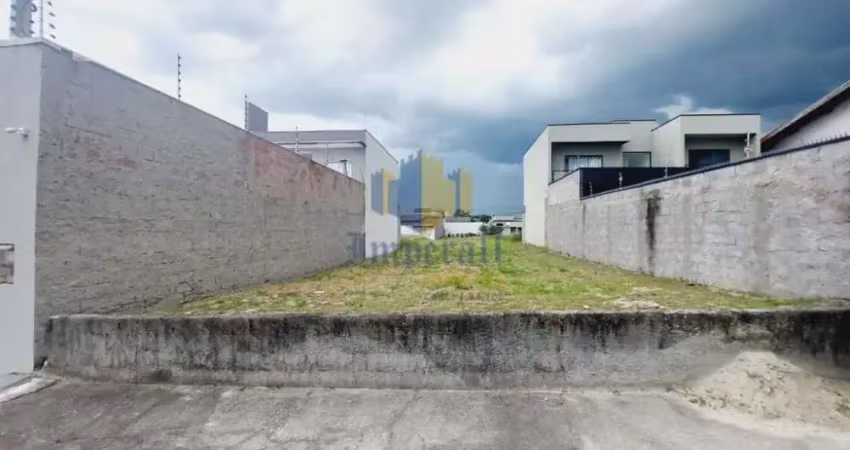 Terreno à venda no Loteamento Villa Branca, Jacareí 