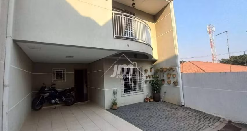 Sobrado à venda no Bairro Vila Ferrari - em Campo Largo/PR