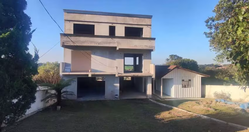 Sobrado a venda no bairro pessegueiros - em balsa nova/pr
