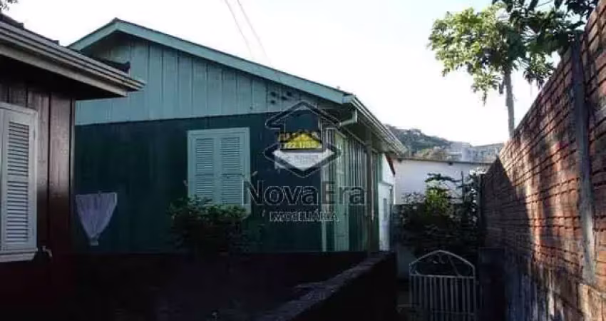 Casa com 2 quartos para alugar na Rua Sete de Setembro, 138, Centro, Santa Maria
