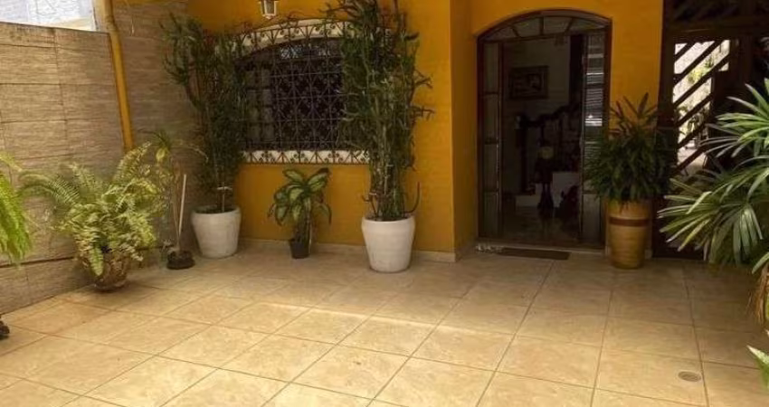 Sobrado com 3 quartos  à venda por R$ 1.570.000 - Boqueirão - Santos/SP