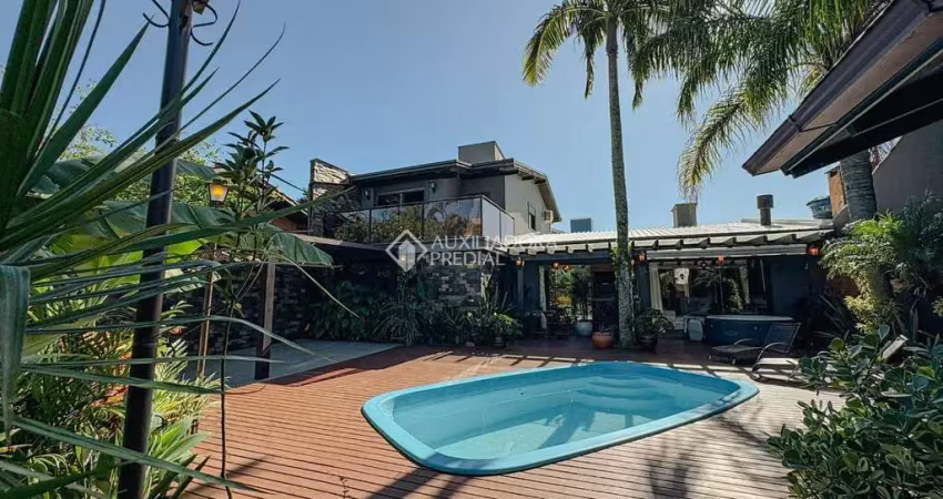 Casa com 4 quartos à venda na José Antonio Lobo, 10, Ferraz, Garopaba